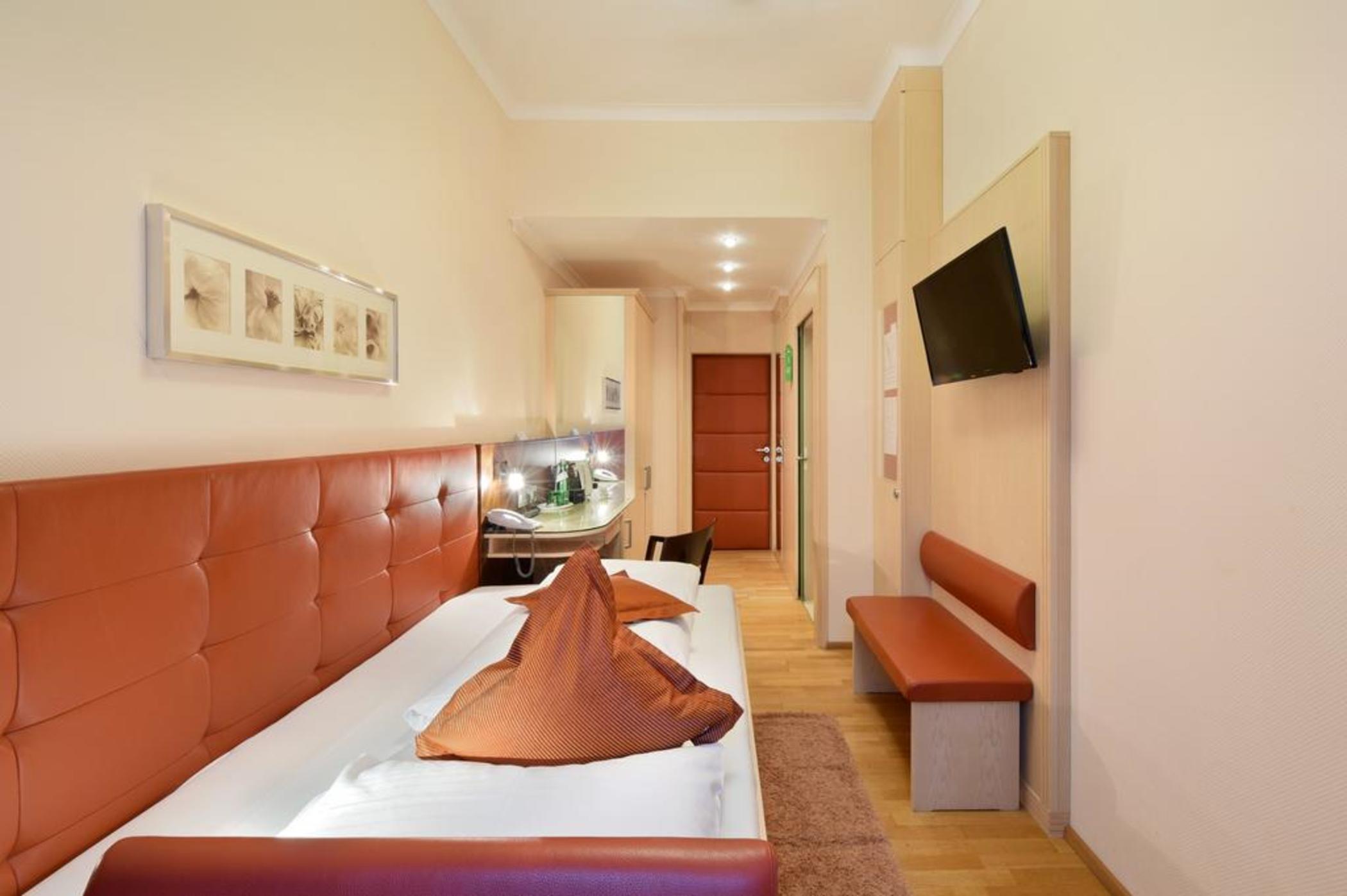 Hotel Pension Baronesse Вена Экстерьер фото