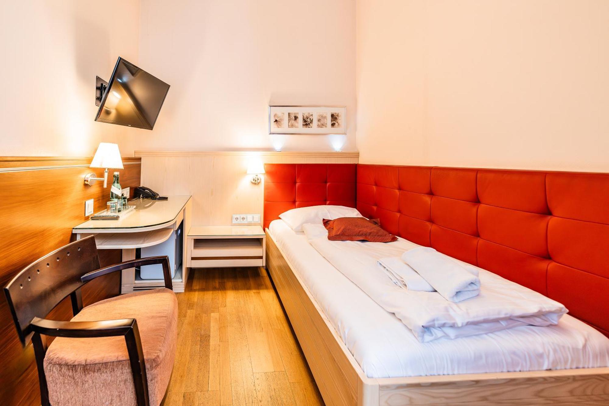 Hotel Pension Baronesse Вена Экстерьер фото