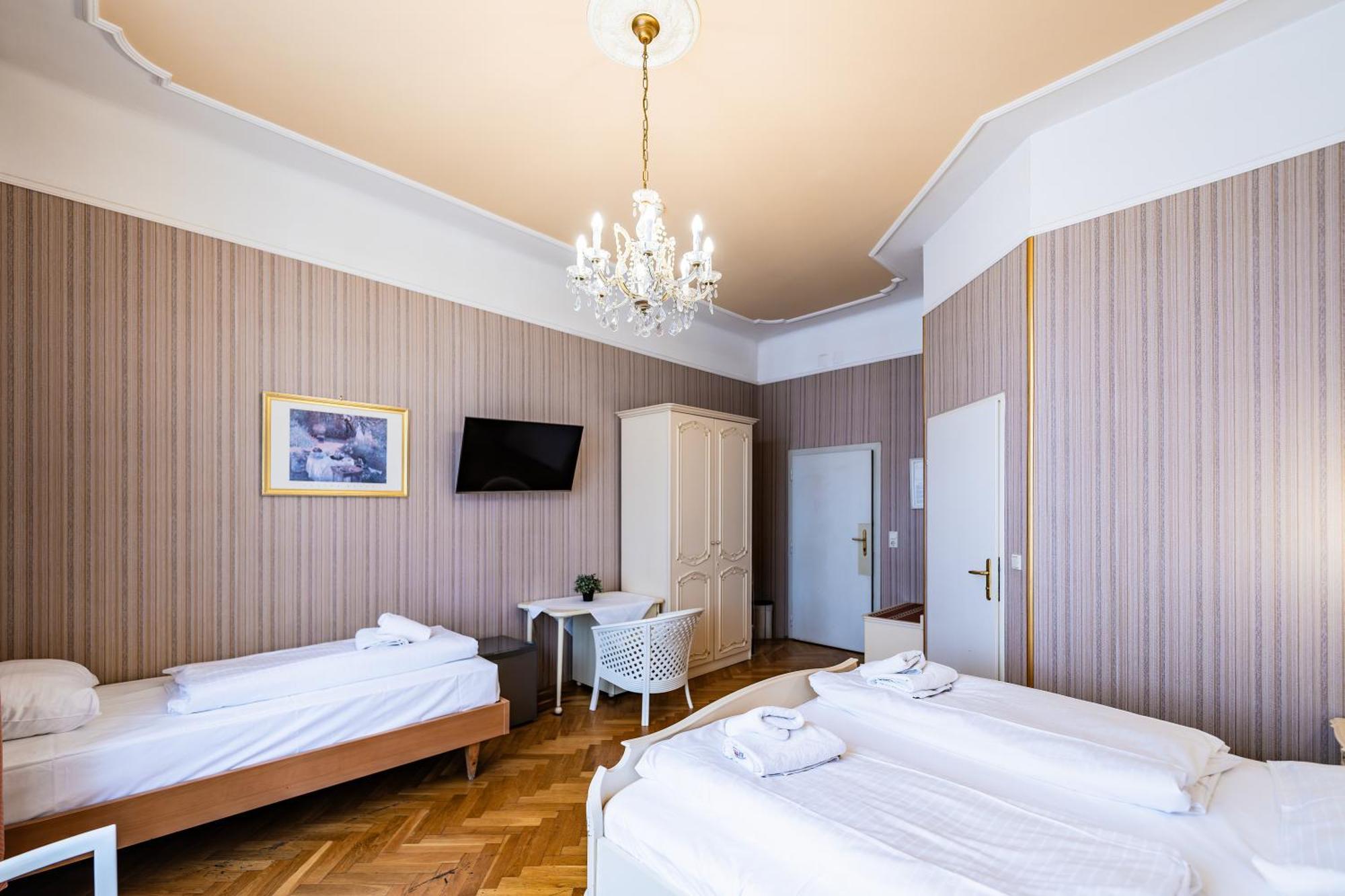 Hotel Pension Baronesse Вена Экстерьер фото
