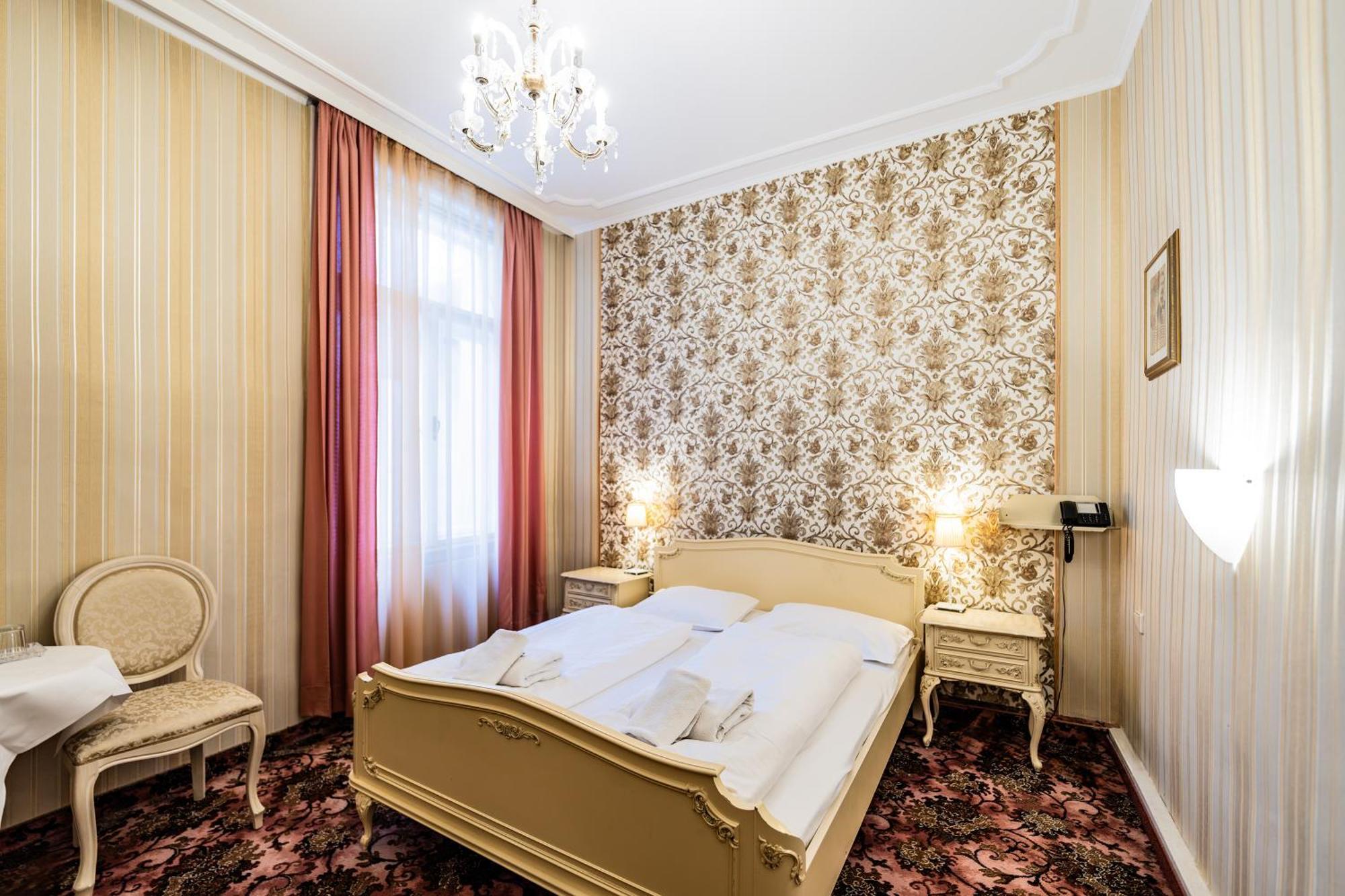 Hotel Pension Baronesse Вена Экстерьер фото