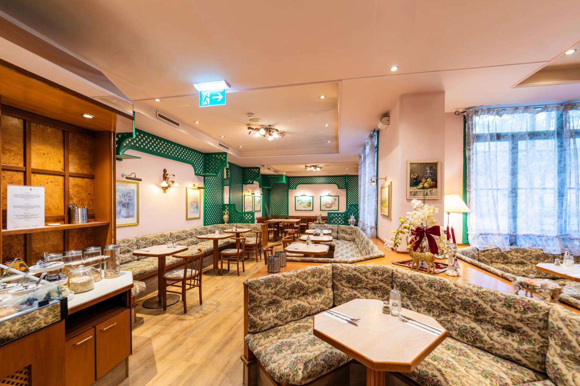 Hotel Pension Baronesse Вена Экстерьер фото