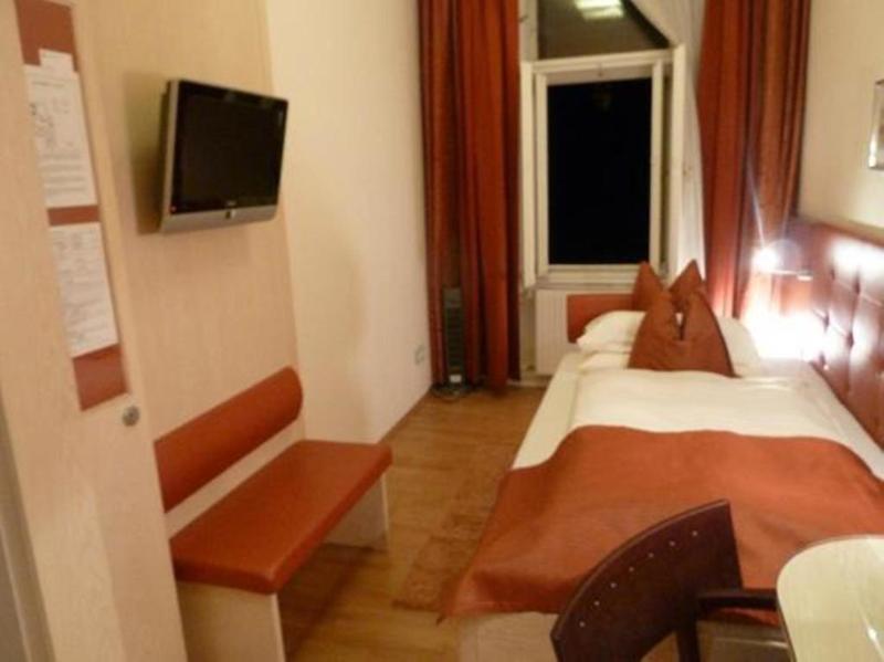 Hotel Pension Baronesse Вена Экстерьер фото