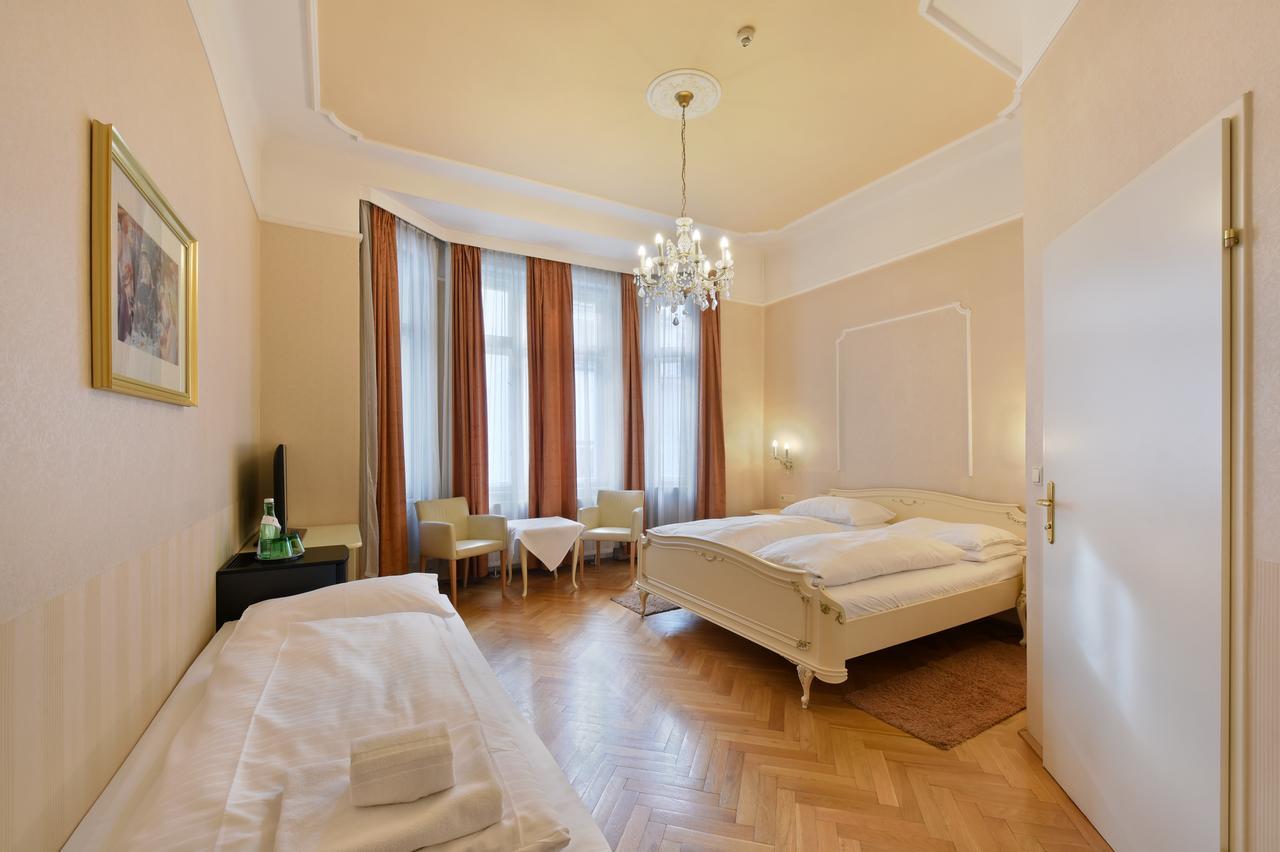 Hotel Pension Baronesse Вена Экстерьер фото