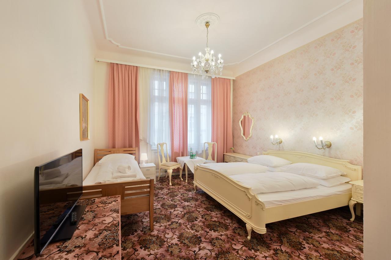 Hotel Pension Baronesse Вена Экстерьер фото